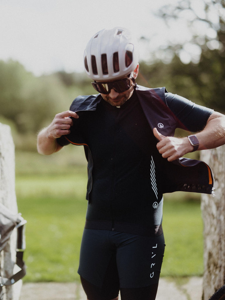 cycling gilet navy gravel cyclist | grvl