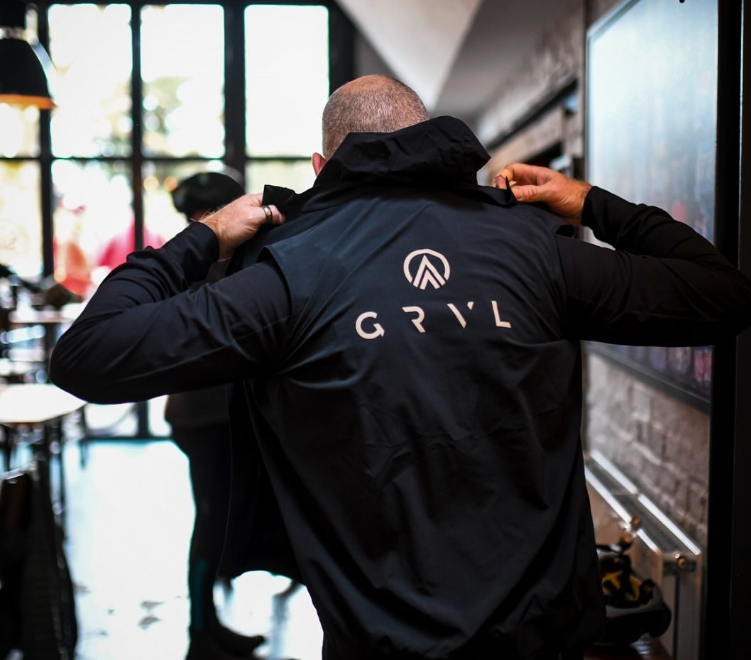gravel cycling gilet logo 1