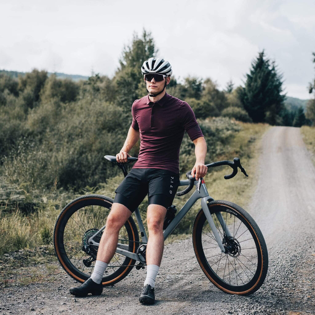 GRVL BIB SHORT BLACK 2