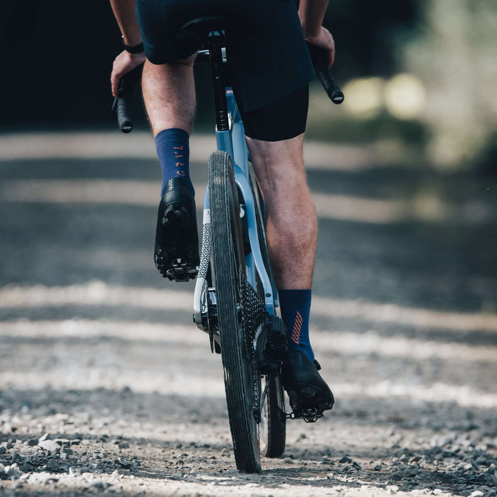 GRVL GRAVEL CYCLING SOCKS NAVY