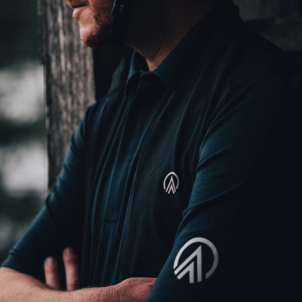 GRVL MERINO NAVY CYCLING POLO CLOSE UP